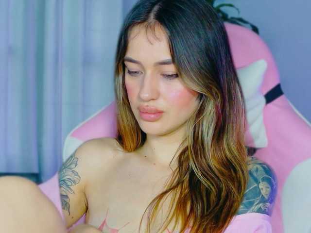 TaylorKnapp's BongaCams show and profile