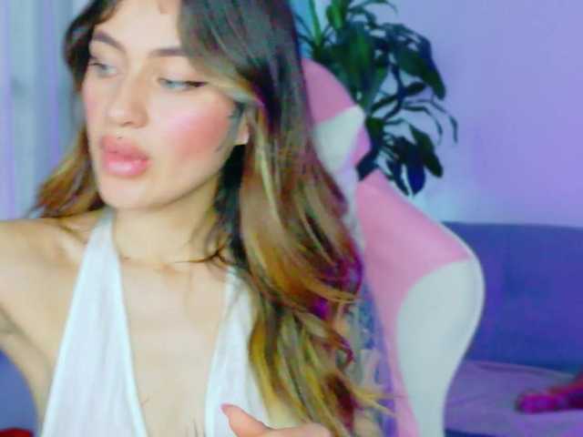 TaylorKnapp's BongaCams show and profile