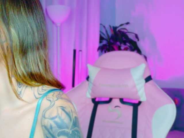 TaylorKnapp's BongaCams show and profile