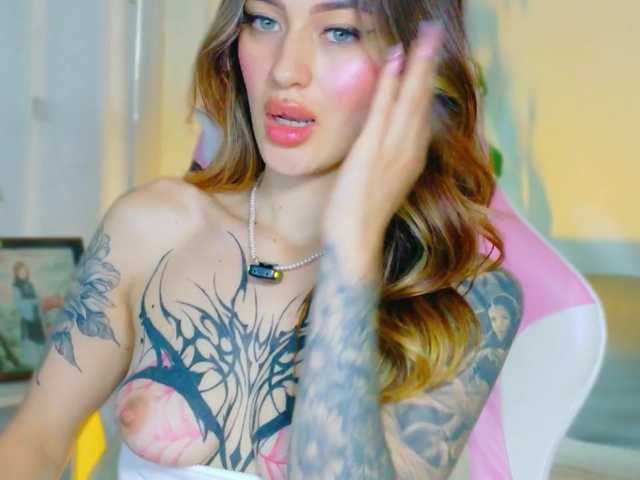 TaylorKnapp's BongaCams show and profile