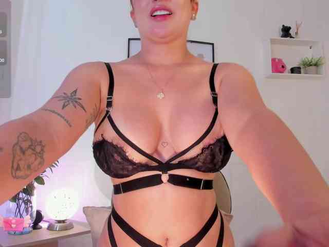 AlysonConner1 webcam