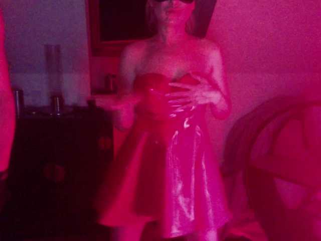 erikaboom66's BongaCams show and profile