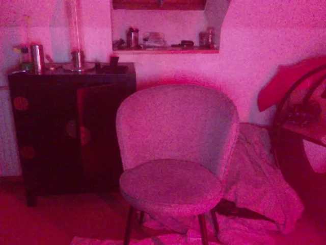 erikaboom66's BongaCams show and profile