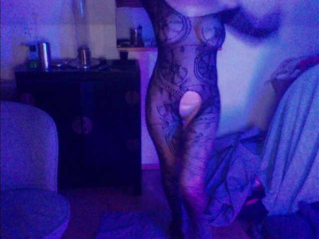 erikaboom66's BongaCams show and profile