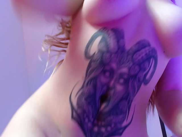 Lola-wish's BongaCams show and profile