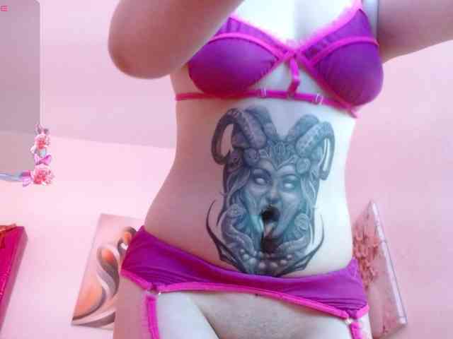 Lola-wish webcam