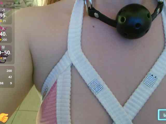 Lola-wish webcam