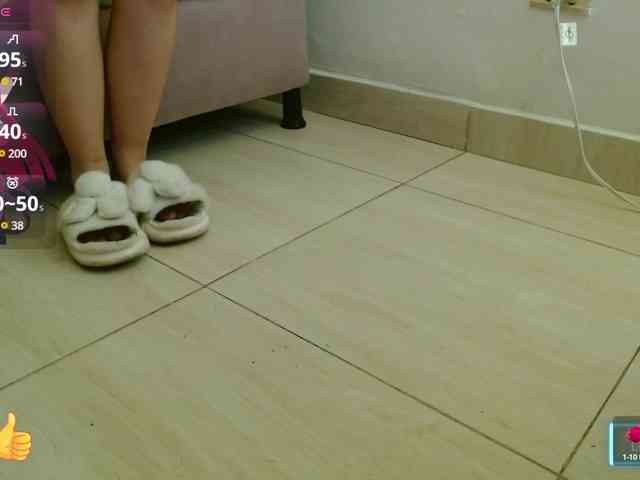 Lola-wish webcam