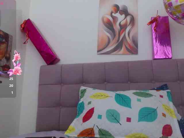 Lola-wish webcam
