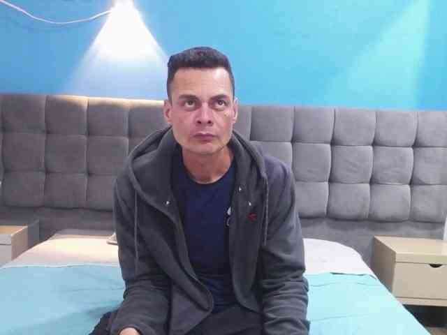 Gomello Live Webcam on BongaCams Gomello Live Webcam on BongaCams