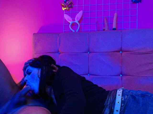 maddiison303av webcam