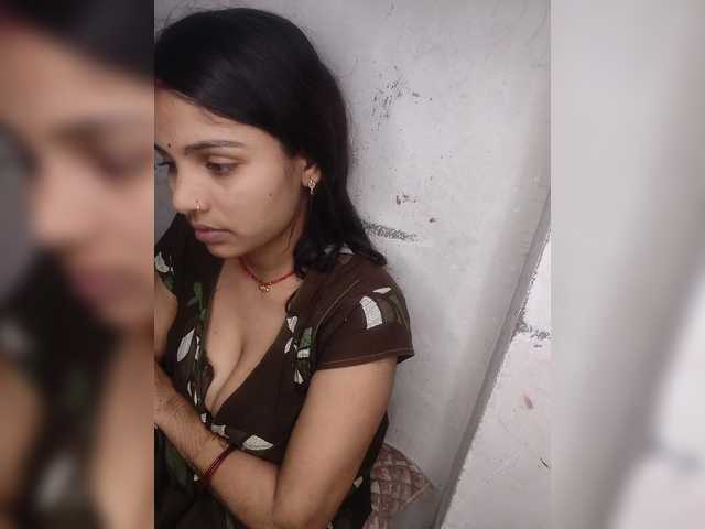 Tunnidelhi's BongaCams show and profile