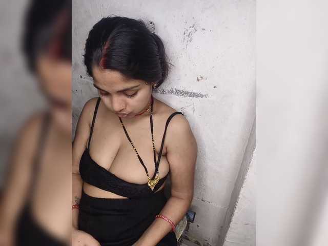 Tunnidelhi's BongaCams show and profile