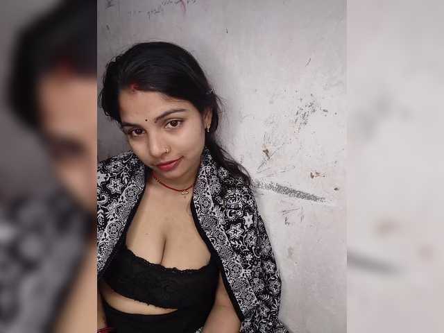 Tunnidelhi's BongaCams show and profile