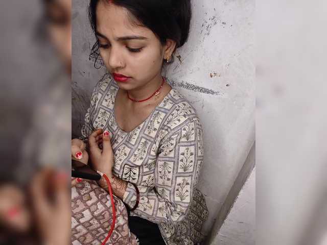 Tunnidelhi's BongaCams show and profile