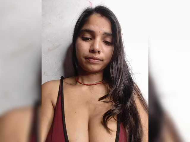 Tunnidelhi live sex cam