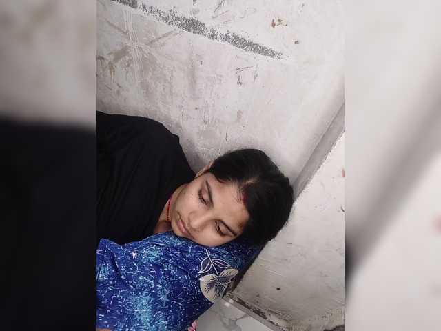 Tunnidelhi's BongaCams show and profile