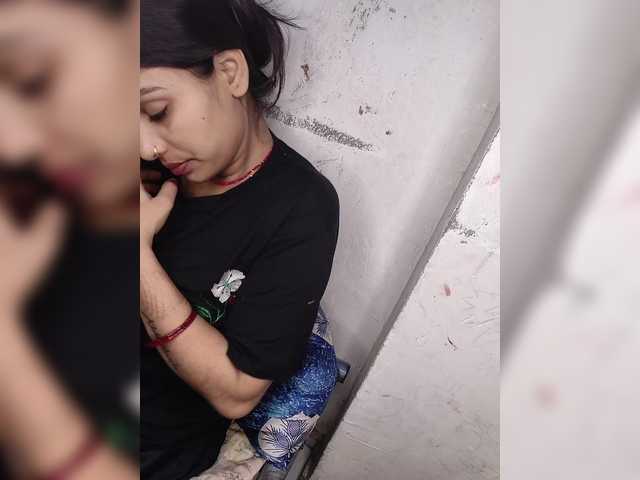 Tunnidelhi's BongaCams show and profile