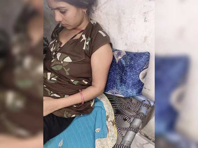 Tunnidelhi's BongaCams show and profile