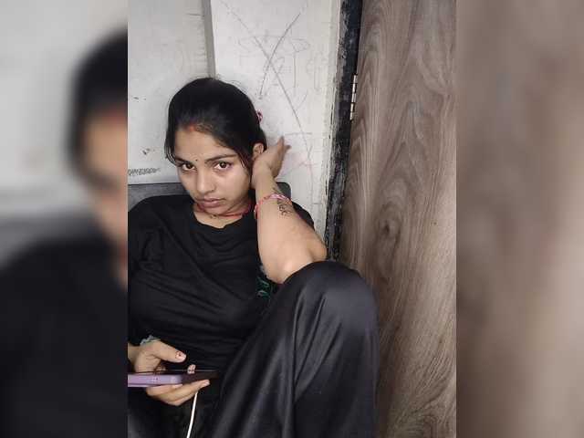 Tunnidelhi from BongaCams