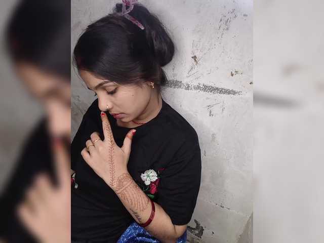 Tunnidelhi's BongaCams show and profile