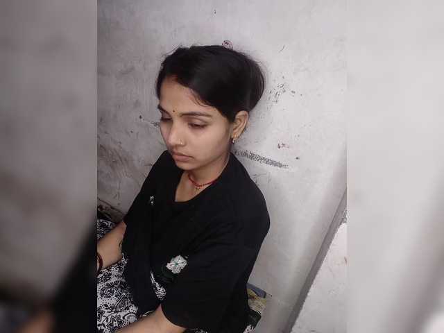 Tunnidelhi's BongaCams show and profile