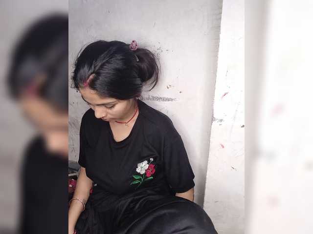 Tunnidelhi's BongaCams show and profile