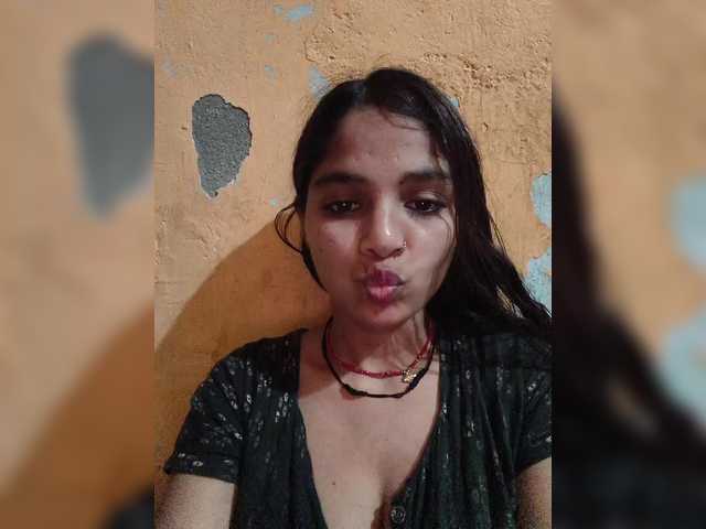Tunnidelhi on BongaCams 