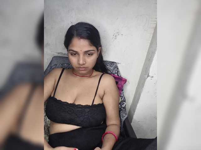 Tunnidelhi's BongaCams show and profile