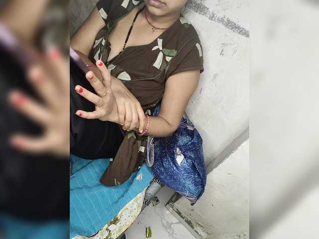 Tunnidelhi's BongaCams show and profile