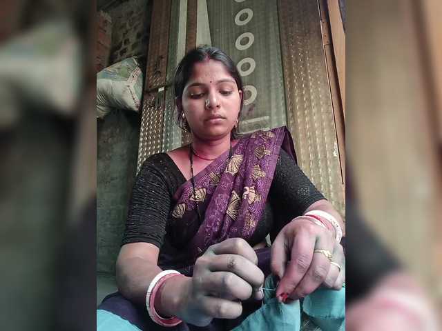 Tunnidelhi's BongaCams show and profile