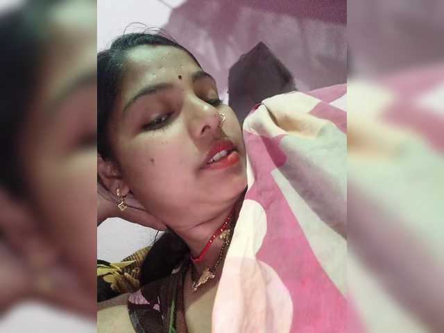 Tunnidelhi's BongaCams show and profile