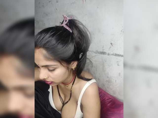 Tunnidelhi from BongaCams