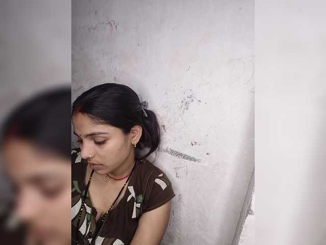 Tunnidelhi's BongaCams show and profile