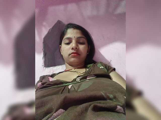 Tunnidelhi's BongaCams show and profile