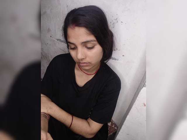 Tunnidelhi's BongaCams show and profile