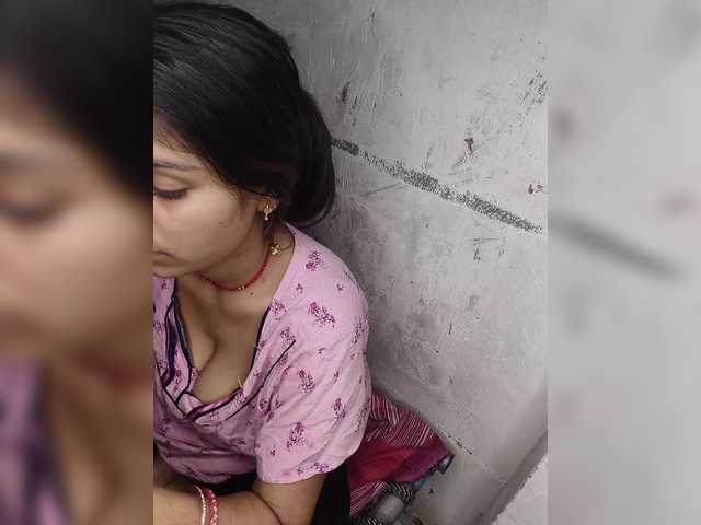 Tunnidelhi's BongaCams show and profile