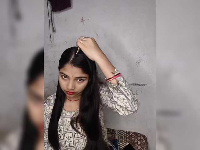 Tunnidelhi's BongaCams show and profile