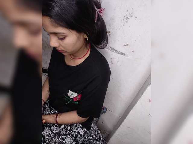 Tunnidelhi's BongaCams show and profile