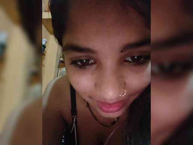 Tunnidelhi Live Webcam on BongaCams
