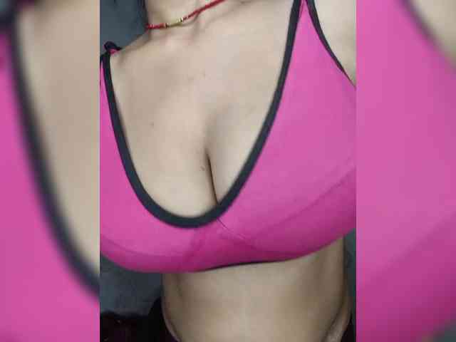 Tunnidelhi Live Webcam on BongaCams