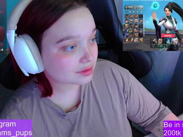 AlinaAdams's BongaCams show and profile