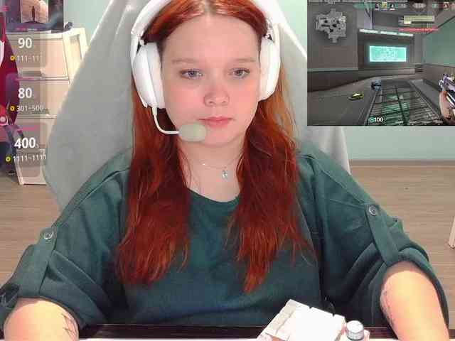 AlinaAdams webcam