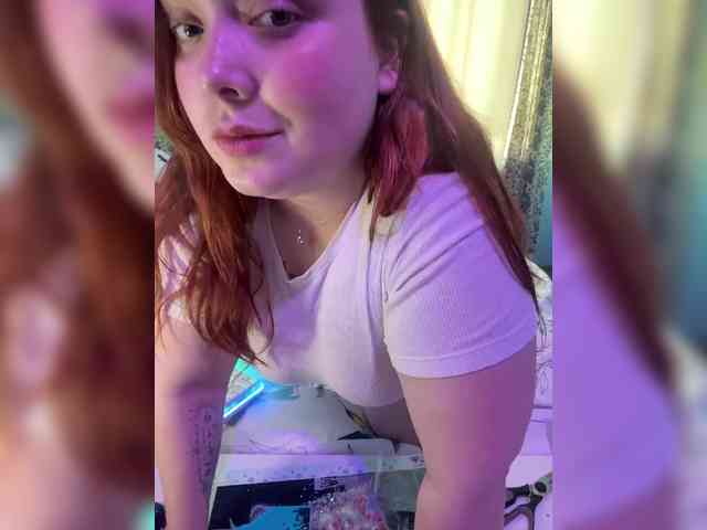 AlinaAdams webcam