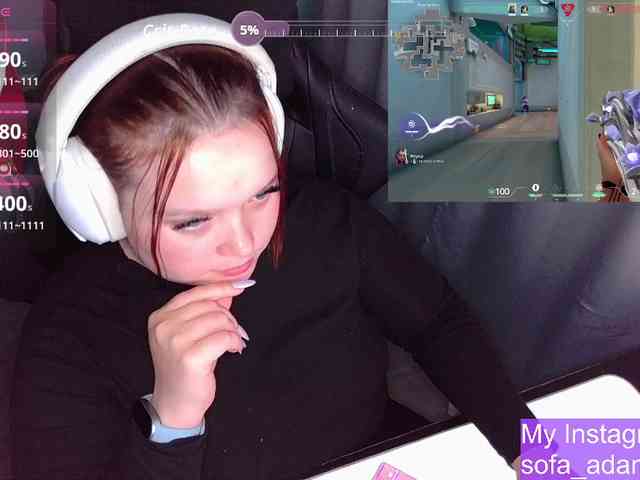 AlinaAdams webcam