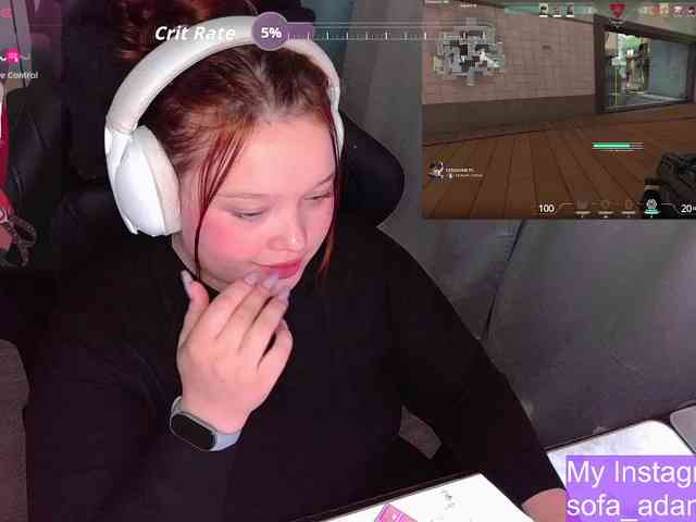 AlinaAdams webcam
