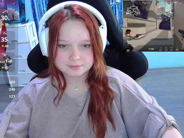 AlinaAdams webcam