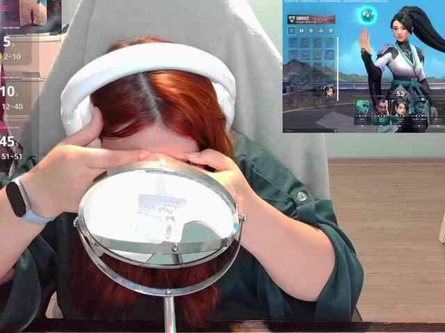 AlinaAdams webcam