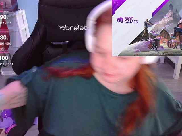 AlinaAdams webcam