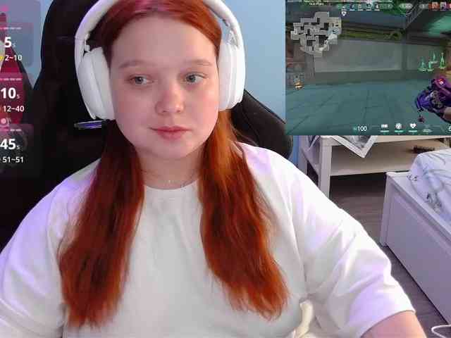 AlinaAdams webcam